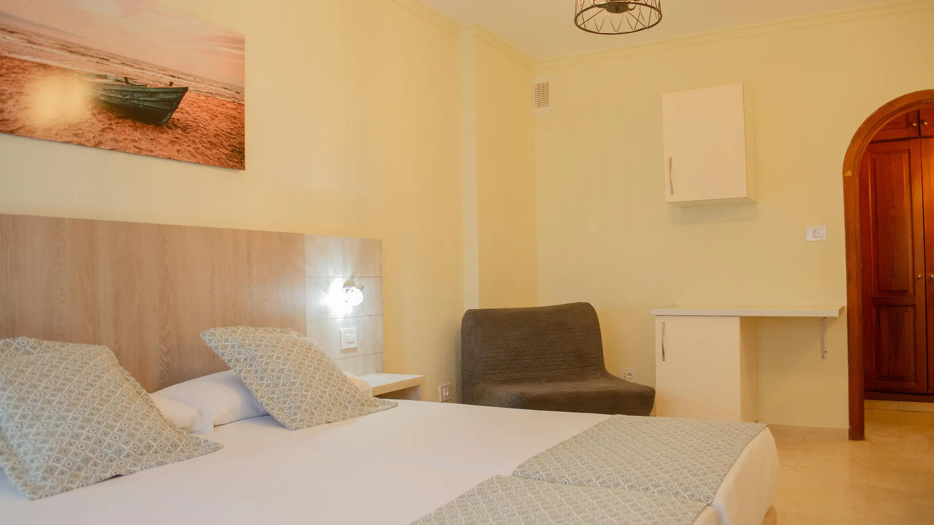 ***  Klayman Olivina Aparthotel Los Cristianos  Spain